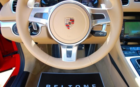 Porsche Cayman 2.7 275cv PDK LA TRACE NOIRE SUR LA CONSOLE CENTRALE À ÉTÉ NETTOYÉE DEPUIS LA PRISE DU CLICHÉ 