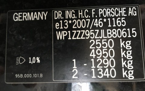 Porsche Macan Turbo Pack Performance WP1ZZZ95ZJLB80615