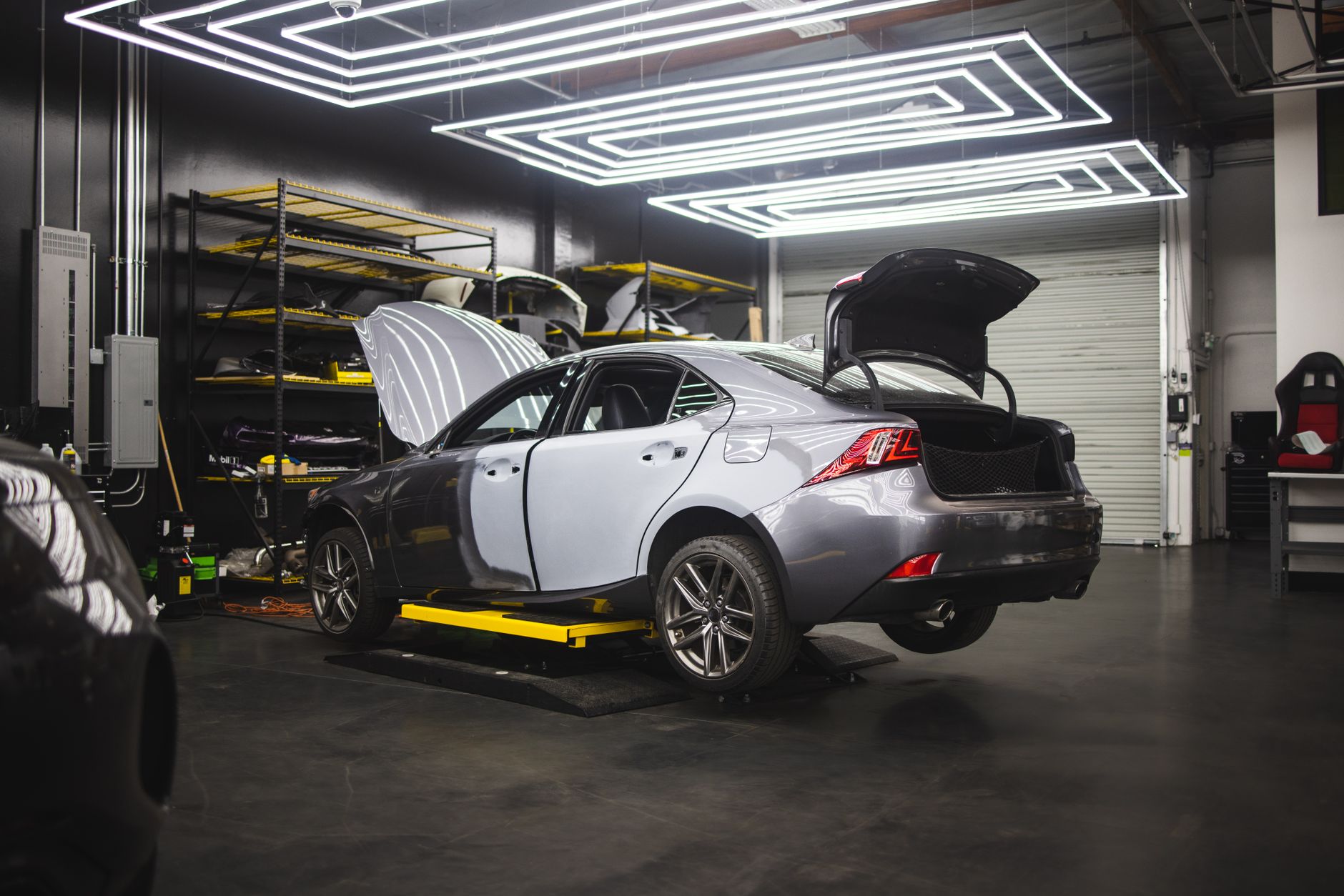 Depozit auto avec rampă auto hydraulique fixe : quand viser ce combo — dépôt auto avec rampe hydraulique