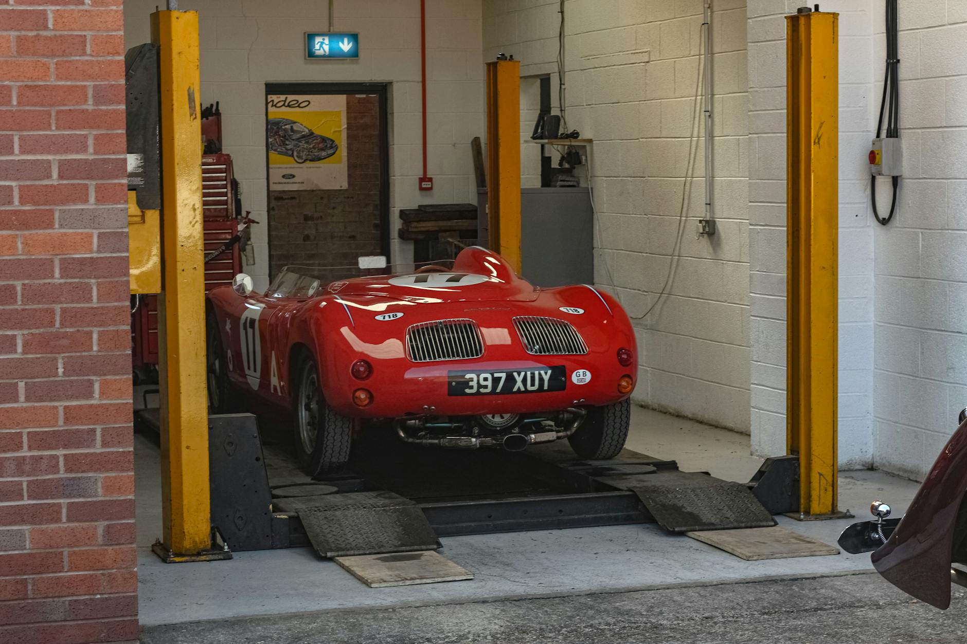 Porsche 550 Spyder, fiche technique d’une future voiture de légende — Porsche 550 Spyder voiture vintage