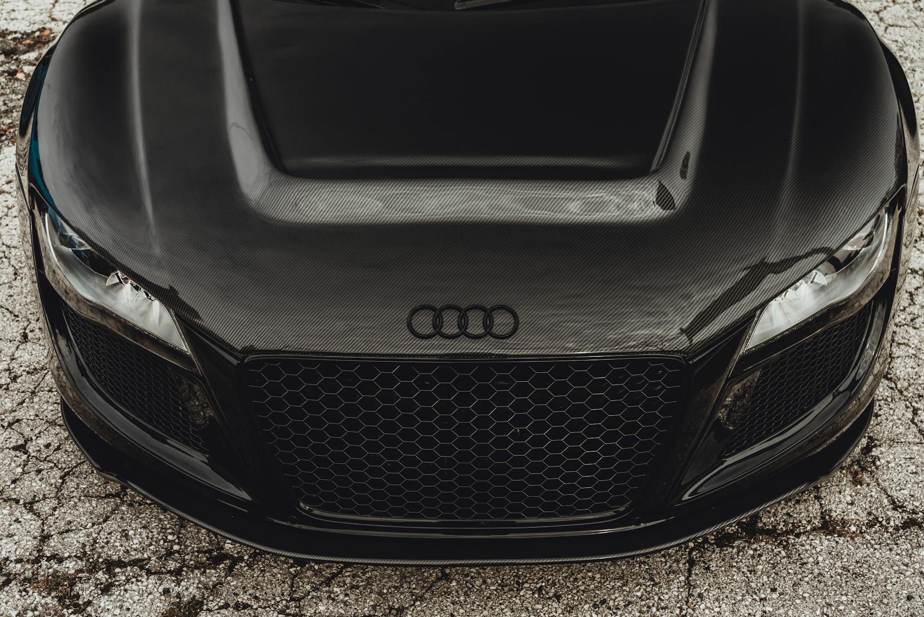 L’Audi R8 est-elle vraiment fiable — gros plan sur Audi R8 voiture de sport