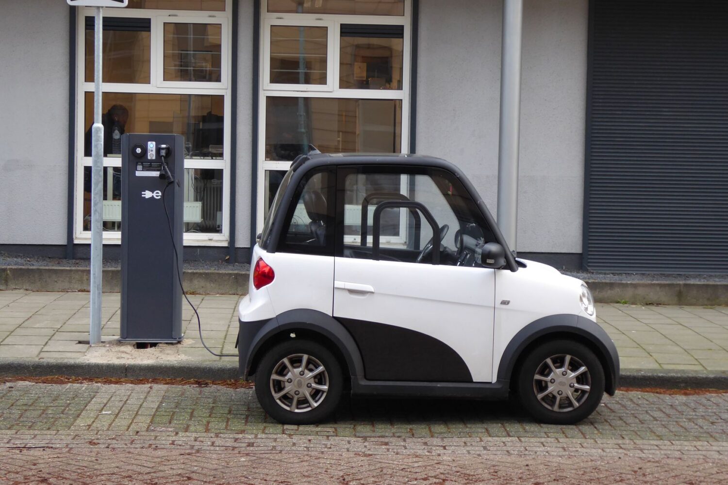 Mobilize Duo : prix, autonomie et avis sur la micro-voiture électrique