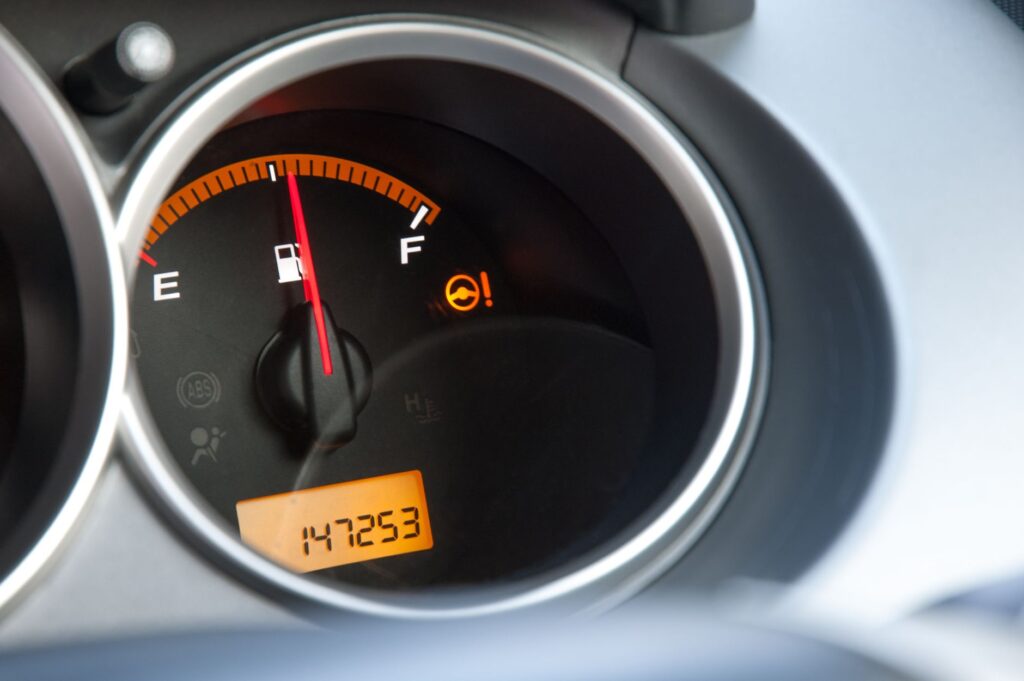 Que signifient les voyants de — voyants d'alerte tableau de bord voiture